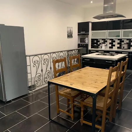 Tenjin 11 בית הארחה בונדי